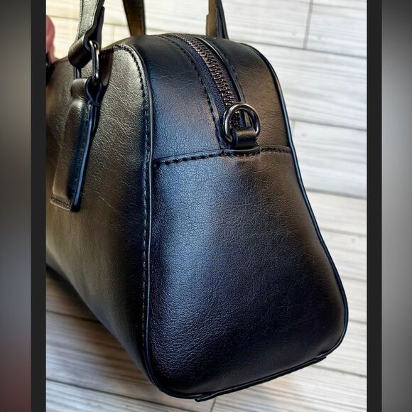 088-Simply Vera By Vera Wang Black Vegan Leather Satchel HandBag - Picture 3 of 6